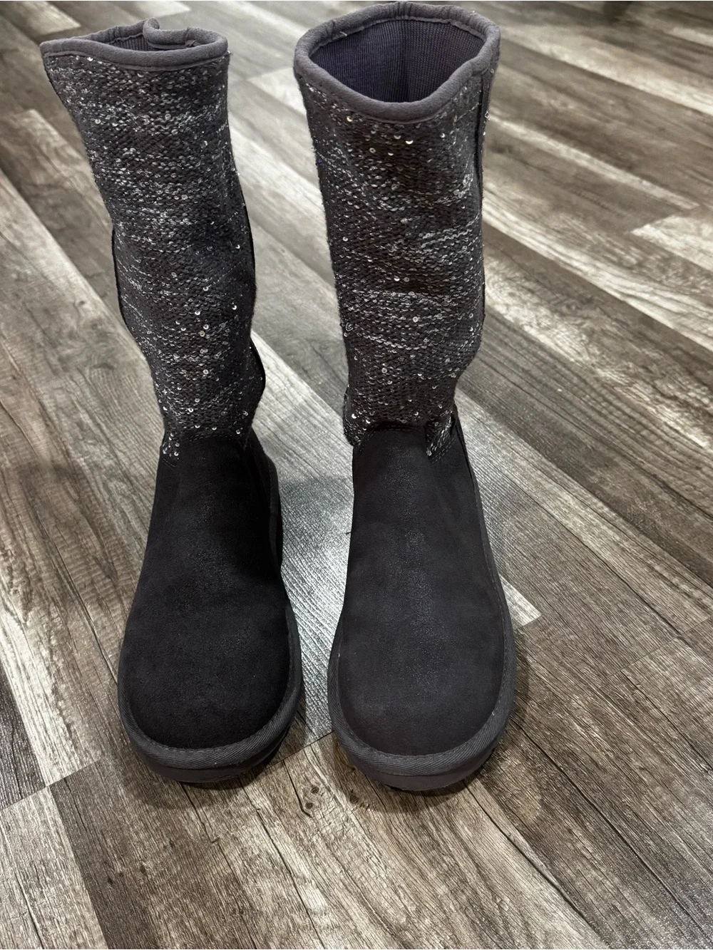 UGG Australia Camaya Charcoal Suede Sequin Knit Boots Size 8